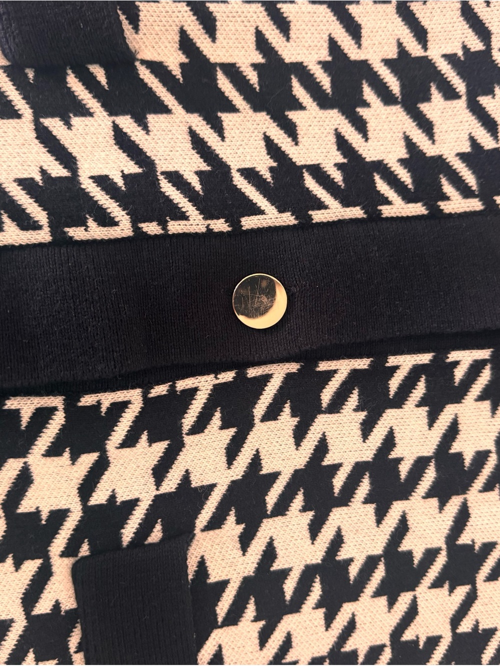 LOFT Black and White Houndstooth Knit Cardigan size small - Picture 3 of 5